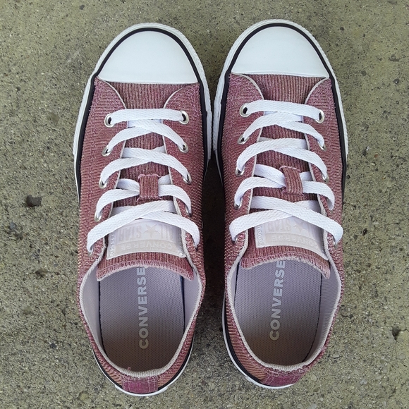 3 Junior girls Converse shoes - Picture 8 of 13